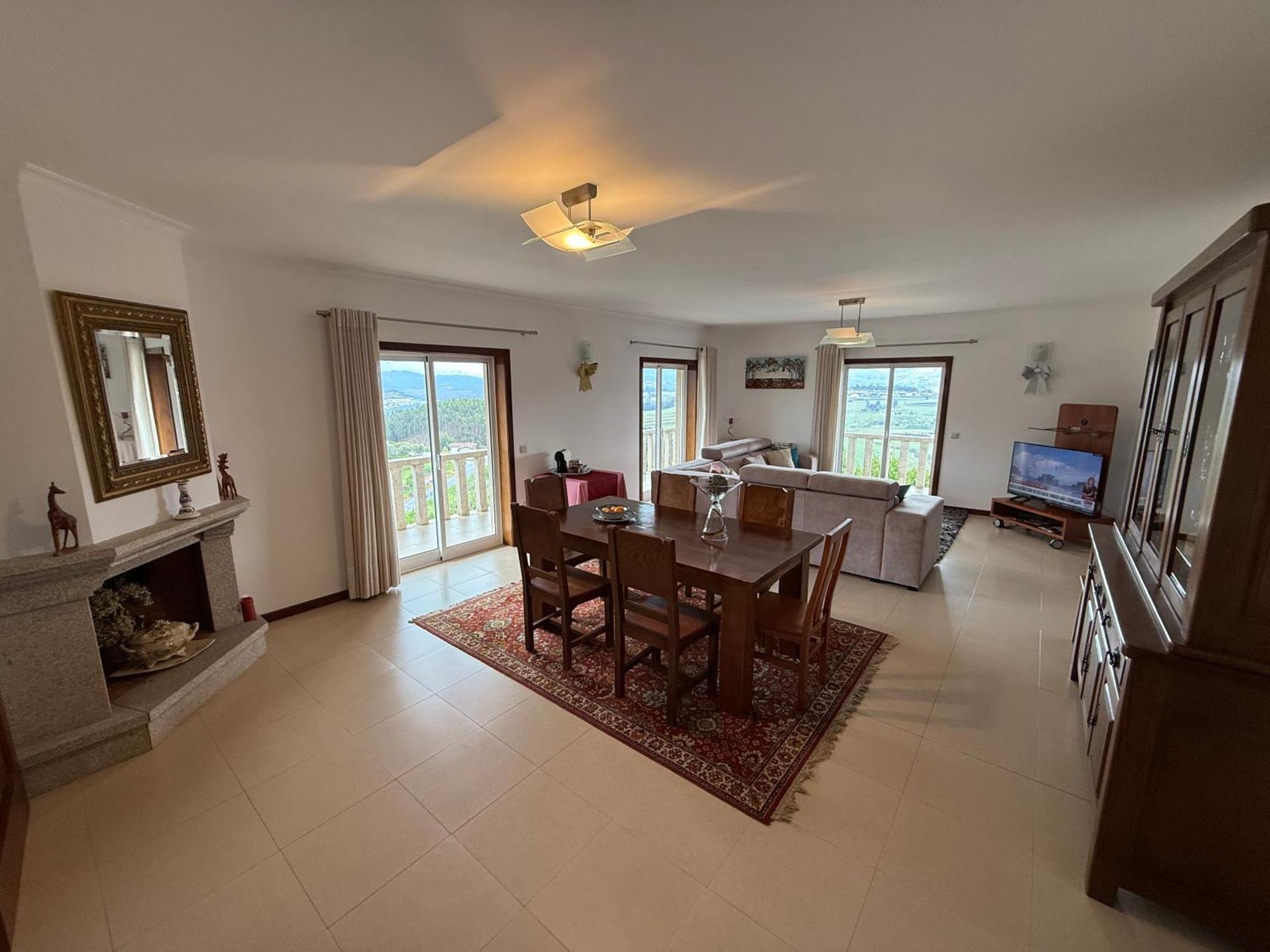 Cerdeirinhas De Basto "Piso Q 4" Apartment Canedo de Basto ภายนอก รูปภาพ