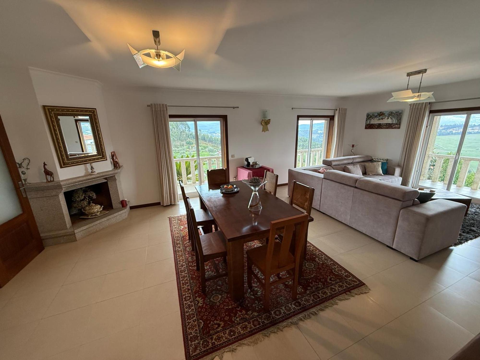 Cerdeirinhas De Basto "Piso Q 4" Apartment Canedo de Basto ภายนอก รูปภาพ